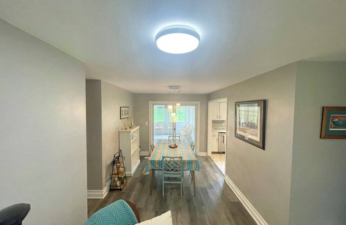 Rockford House | Spacious 5-bedroom house with AC and WiFi in brilliant Machesney Park