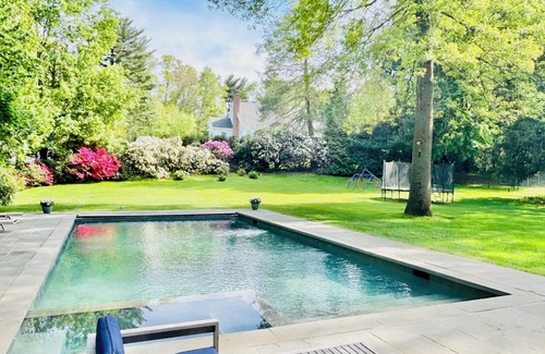 Westport House | Spacious 5-bedroom house in Westport with fitness room, pool and home theatre.