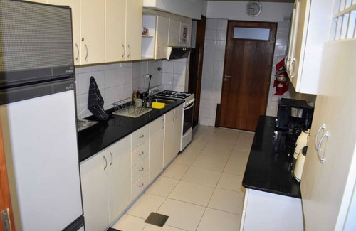 Mendoza City Center House | Spacious 5-bedroom house with WiFi, AC in phenomenal Mendoza