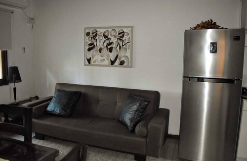 Mendoza City Center House | Spacious 5-bedroom house with WiFi, AC in phenomenal Mendoza