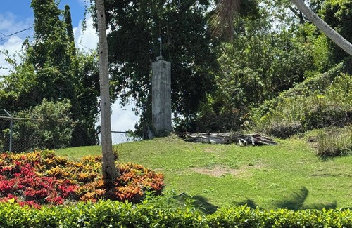 Humacao Pueblo House | Spacious 5-bedroom house in superb Humacao with WiFi, AC