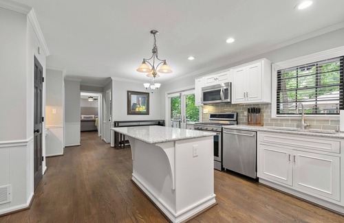 Sandy Springs House | Spacious 5-bedroom house in charming Sandy Springs with Hot Tub and Game Room