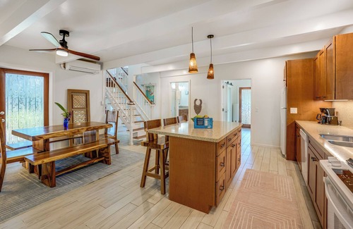 Hanalei House | Spacious 5-bedroom house with AC, WiFi in gorgeous Hanalei