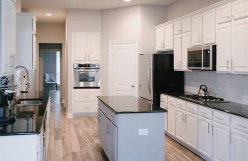 Barker House | Spacious 5-bedroom house with WiFi and AC in fabulous Houston