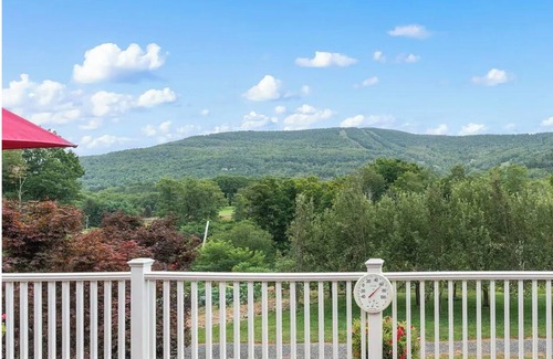 Windham House | Spacious 5-bedroom house in charming Windham centrally located in town.