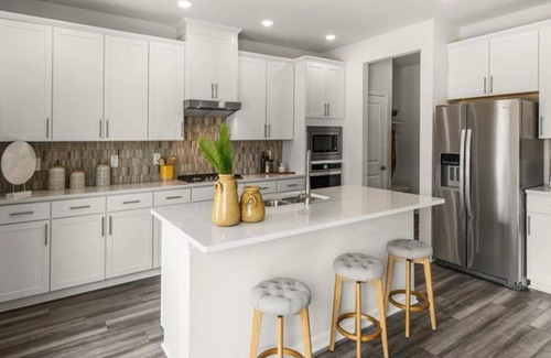 Black River House | Spacious 5-bedroom house in charming Angier with WiFi, AC