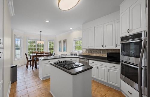 Arley House | Spacious 5-bedroom house with dock,swim platform,2 SUPs,& canoe in quaint Arley