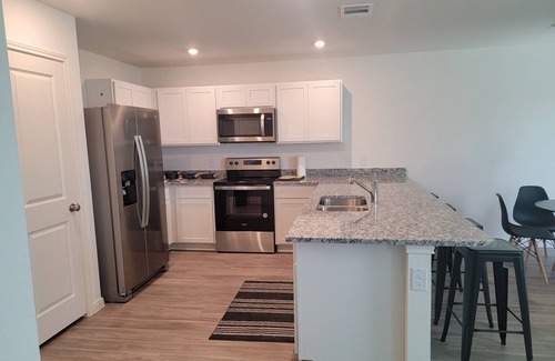 College Station House | Spacious 5-bedroom house with AC, WiFi minutes from Texas A&M University