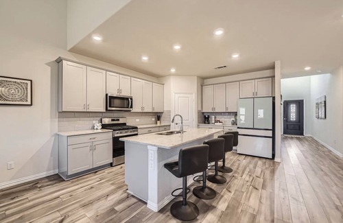 Haslet House | Spacious 5-bedroom house in charming Northstar Community north of Fort Worth