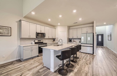 Haslet House | Spacious 5-bedroom house in Haslet, TX .just North of Fort Worth