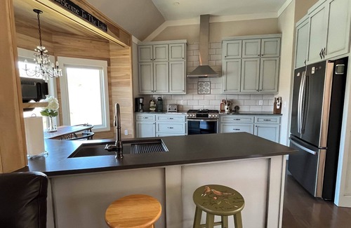 Bremen House | Spacious 5-bedroom Lakehouse, WiFi, AC in charming Bremen Al on Lewis Smith Lake