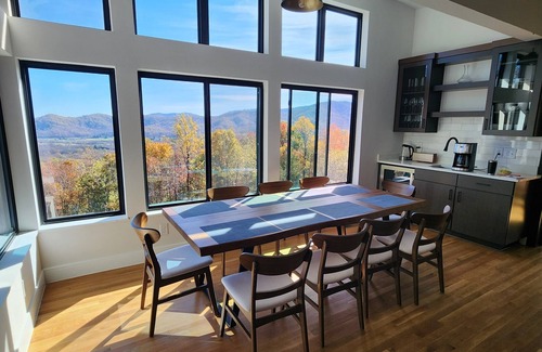 Wintergreen House | Spacious 5 bedroom modern home with mountain views galore. Sauna + EV charger.