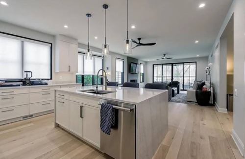 Birmingham House | Spacious 5-Bedroom Retreat in Birmingham, MI — Ideal for Families & Groups