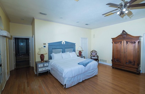 Aubrey Other | Spacious 5-bedroom Ranch house in Aubrey with WiFi and AC