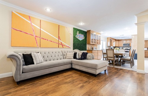 Winchester House | Spacious 5-Bedroom Retreat with Pool – Minutes from the Las Vegas Strip!