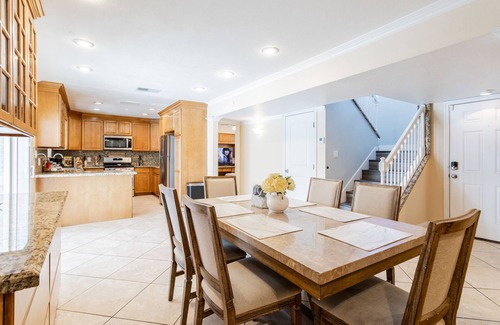Winchester House | Spacious 5-Bedroom Retreat with Pool – Minutes from the Las Vegas Strip!