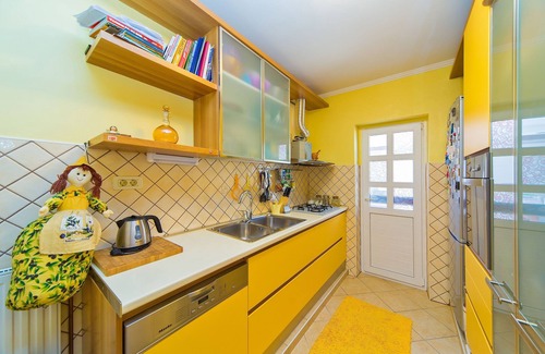 Mlini Villa | Spacious 5 bedroom Stone Villa with Private Pool and Sea view