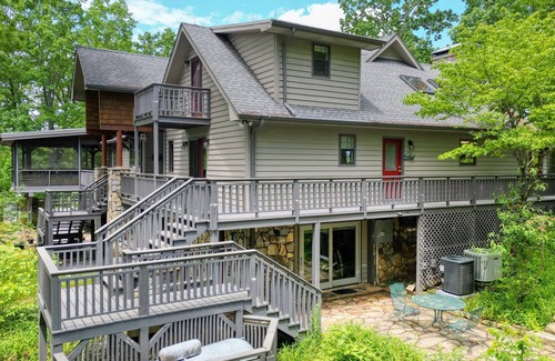 Choestoe House | Spacious 5-bedroom estate in charming Blairsville with fast WiFi & EV charging