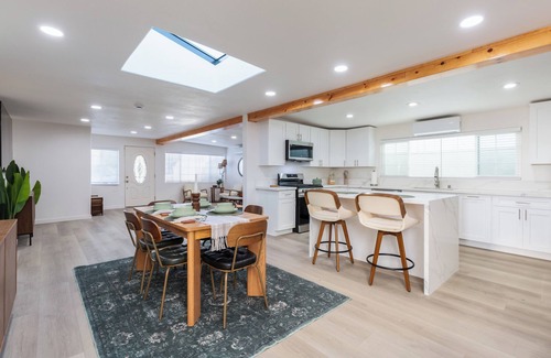 Otay House | Spacious 5-bedroom house in fabulous Chula Vista with WiFi, AC