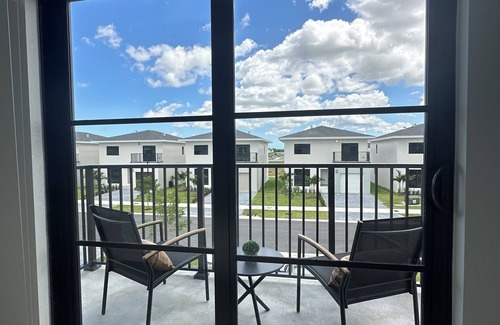 Florida City House | Spacious 5-bedroom house near the Florida Keys