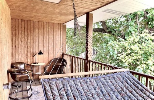Forest Park House | Spacious 5-Bedroom Retreat in Forest Park