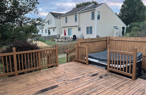 Lewis Center House | Spacious 5-bedroom house in Lewis Center with a dedicated workspace and patio