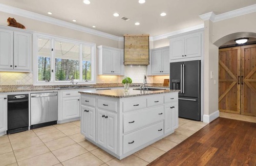 Ellijay House | Spacious 5-bedroom house with AC and WiFi in Ellijay and Talking Rock area