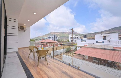 Lonavala Villa | Spacious 5-bedroom villa in welcoming Karandoli with AC, WiFi And Much More!