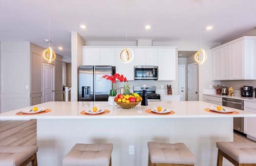 Enterprise Villa | Spacious 5-bedroom villa in vibrant Las Vegas with AC, WiFi