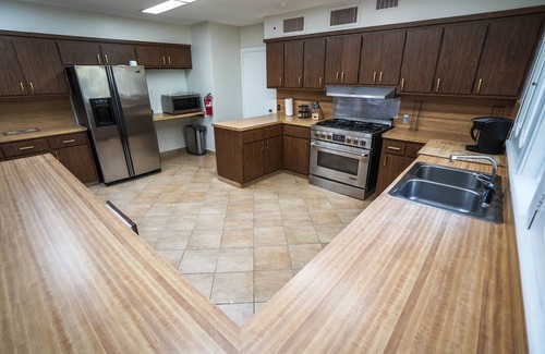 Paterson Villa | Spacious 5-Bedroom Villa with Outdoor Heated Pool