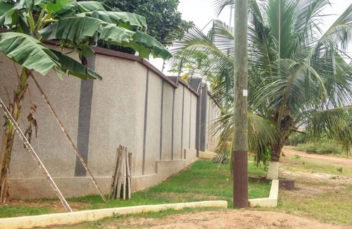 Kumasi House | Spacious 5-bedroom villa with WiFi and AC in enchanting Kumasi