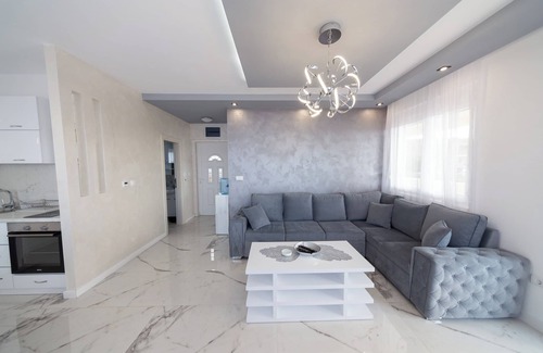 Neodi Villa | Spacious 5-bedroom villa with pool