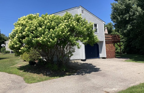 Bonnet Shores House | Spacious 5 Br Beach Getaway In Beautiful Bonnet Shores