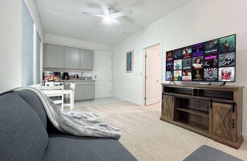 Enterprise House | Spacious 5B4B Single Story home @ EV Charger & Pool Table @ 10 Mins to Strip!