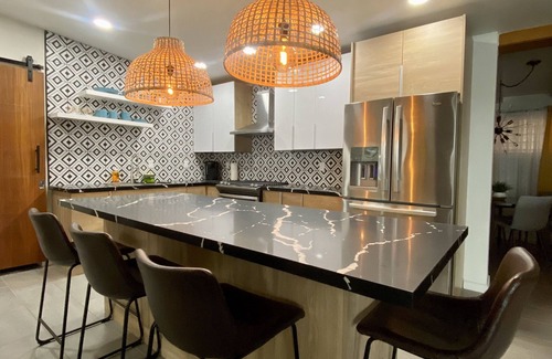 Yuma House | Spacious 5bd/4bath POOL home