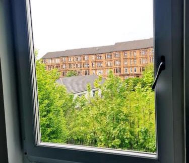 East End House | Spacious 5bed house, FREE parking, NO PARTY !
