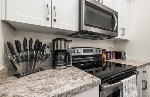Santaquin House | Spacious 5BR 3BA Santaquin Home with Yard, Patio, Garage & Fitness Room