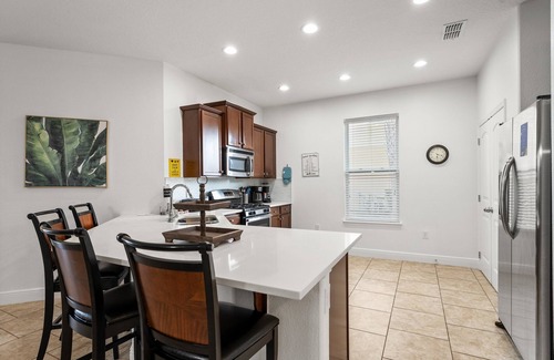 Loughman House | Spacious 5BR/4BA Solterra Resort Home w/Private Pool & Resort Amenities!