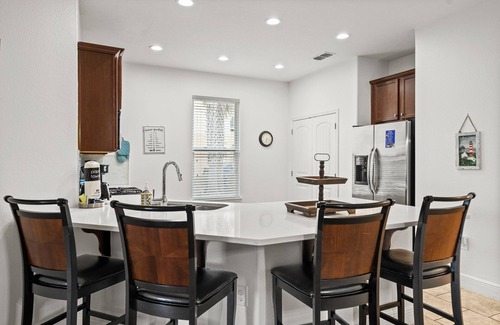Loughman House | Spacious 5BR/4BA Solterra Resort Home w/Private Pool & Resort Amenities!