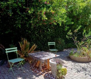 Onrus House | Spacious 5BR House near Davies Pool