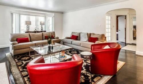 Detroit House | Spacious 5BR - Sleeps 10 - University District home