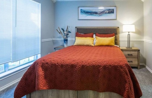 Cypress House | Spacious 5BRs-Family, LrgBackyard & BBQ