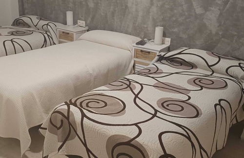 Cervera del Rio Alhama Hotel | Spacious 6-bedroom hotel in charming Ventas del Baño with WiFi.Bodega