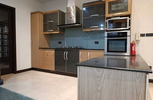 Lahore House | Spacious 6-bedroom house in DHA Phase 5 Lahore