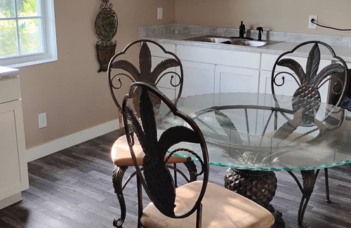 Fort Valley Apartment | Spacious 6-bedroom apartment in lovely Fort Valley with WiFi, AC
