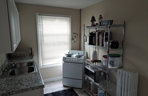 Springfield House | Spacious 6-bedroom house in charming Springfield with AC, WiFi