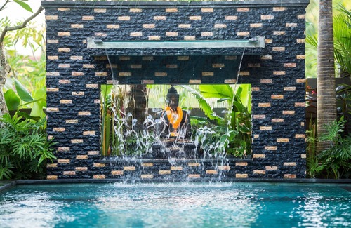 Taman Griya Villa | Spacious 6 bedroom villa with private pool near uluwatu and Jimbaran Beach.