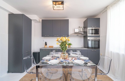 Komolac Villa | Spacious 6-bedroom villa in lovely Komolac with WiFi, AC
