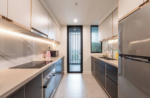 Ho Chi Minh City Apartment | Spacious 6-bedroom apartments in Saigon with Pool, Gym and Bathtub