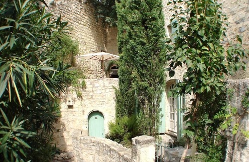 Cancale House | Spacious 6 Persons Close to Shops